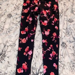 VS PINK Floral fleece lined leggings